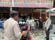 Polres Lombok Barat Ajak Tukang Parkir Pasar Labuapi Gunakan Hak Pilihnya pada Pemilu 2024