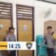 Polisi dan PPK Sekotong Cek Logistik dan Kotak Suara