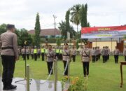 Kapolres Bima Kota Memimpin Upacara Serah Terima dan Pengambilan Sumpah Jabatan Kabag Ren dan Kapolsek Kawasan Pelabuhan Laut Bima