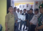 Sinergitas Tiga Pilar, Polsek Monta Laksanakan Pengamanan Logistik Pemilu di Kantor Kecamatan Monta