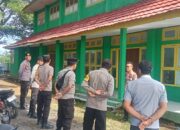 Personel Polsek Rasanae Barat Polres Bima Kota Amankan Pleno Rekapitulasi Penghitungan Suara Pemilu 2024 Tingkat PPK