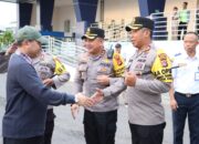 Kapolres Bima, Sambut Kedatangan Kapolda NTB Irjen Pol Drs Raden Umar Faroq SH. M.Hum di Bandara SMS Bima
