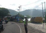 Polsek Sekotong Gelar Pengaturan Lalu Lintas Sore di Wisata Mangrove, Pengunjung Merasa Aman dan Nyaman