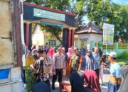 Bhabinkamtibmas Monitoring Operasi Pasar Murah di Depan MTS NW Desa Korleko Selatan