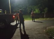 Personel Polsek Montong Gading Tingkatkan Situasi Kamtibmas di Bulan Suci Ramadhan Lombok Timur – Anggota jaga Polsek Montong Gading di bawah pengawasan Ps Kanit Intelkam melaksanakan patroli dalam rangka Situasi Kamtibmas yang Kondusif di Bulan Suci Ramadhan. Dalam patroli tersebut, anggota jaga melakukan pengecekan berdasarkan informasi dari masyarakat tentang adanya balap lari di jalan menuju Desa Kilang menuju Dusun Bendung Selatan, Kecamatan Montong Gading. Menanggapi hal tersebut, Aipda L. Rahmad Supriyadi memberikan himbauan kepada para pemuda yang melakukan balap lari untuk membubarkan diri. Himbauan ini diberikan dengan tujuan untuk mencegah terjadinya kegiatan yang dapat mengganggu ketertiban umum dan keselamatan masyarakat. Selanjutnya, kegiatan patroli dilanjutkan ke Desa Lendang Belo dan Desa Pesangrahan. Hingga saat ini, situasi di wilayah hukum Polsek Montong Gading masih terpantau aman. Langkah-langkah ini dilakukan untuk memastikan bahwa keamanan dan ketertiban masyarakat tetap terjaga, khususnya selama bulan suci Ramadhan.