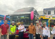 Sat Lantas Polres Bima Kota Himbau Keselamatan Berlalulintas dan Bagikan Brosur Mudik Aman