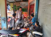 Bhabinkamtibmas Desa Sakra Sambangi Bengkel Motor Sembari Berikan Himbauan Jelang Lebaran