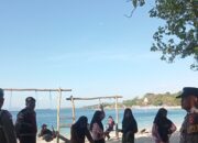 Pantai Elak-Elak Aman Dikunjungi, Polsek Sekotong Lakukan Patroli Rutin