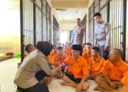 Sebagai Bentuk Kepedulian, 𝖲𝗂 Dokkes Dan Sa𝗍 Tahti B𝖾𝗋𝗂 P𝖾𝗅𝖺𝗒𝖺𝗇𝖺𝗇 K𝖾𝗌𝖾𝗁𝖺𝗍𝖺𝗇 Kepada Tahanan