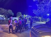 Personil Turjawali Sat Samapta Polres Bima Kota Polda NTB Melaksanakan Patroli Dialogis Memberikan Himbauan dan Pesan-pesan Kamtibmas