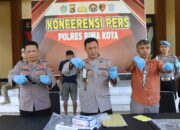 Simpan Senpi Rakitan, Dua Pria Ini Digelandang ke Polres Bima Kota