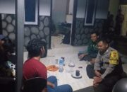 Sambangi Mahasiswa Mapala, Bhabinkamtibmas Desa Santong Ajak Peran Aktif Jaga Kamtibmas