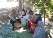 Bhabinkamtibmas Kelurahan Nungga Duduk dan Mendengarkan Keluhan Warga Binaan
