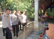 Kapolres Bima Kota Sambangi UMKM Pengrajin Tenun, Dukung Penguatan Ekonomi Warga