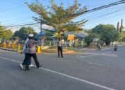Gatur Pagi, Polisi Lalu Lintas Berikan Pelayanan Prima Terhadap Masyarakat