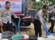 Musim Kemarau Melanda, Polres Lombok Barat Sigap Bantu Air Bersih