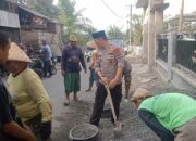 Kapolsek Pujut Turut Serta Gotong Royong Pembangunan Masjid di Dusun Mongge I