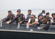 KONFERENSI PERS PENYELUDUPAN BENIH BENING LOBSTER SEBANYAK 237.305 BENIH BENING LOBSTER SENILAI 23,6 MILIAR RUPIAH