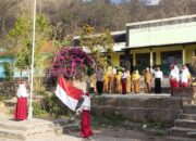 Peringati Hari Sumpah Pemuda, Bhabinkamtibmas Desa Mantun Tanamkan Semangat Persatuan dan Kesatuan Sejak Dini kepada Siswa Sekolah Dasar