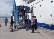 Polsek Kawasan Pelabuhan Laut Bima Laksanakan Pengamanan Penumpang KM. Tilongkabila di Pelabuhan Bima