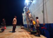 Polsek Kawasan Pelabuhan Laut Bima Laksanakan Pengamanan KM. BINAIYA di Pelabuhan Bima