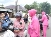 Momen Ramadhan 1446 H, Kapolres Bima Kota Bersama PJU dan Jajaran Bagikan Takjil Gratis