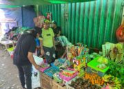 Ramadhan Damai, Polsek Rasbar Razia Petasan dan Mercon di Pasar Raya Bima