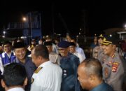 Kapolres Bima Kota Dampingi Gubernur NTB Tinjau Arus Mudik di Pelabuhan Bima