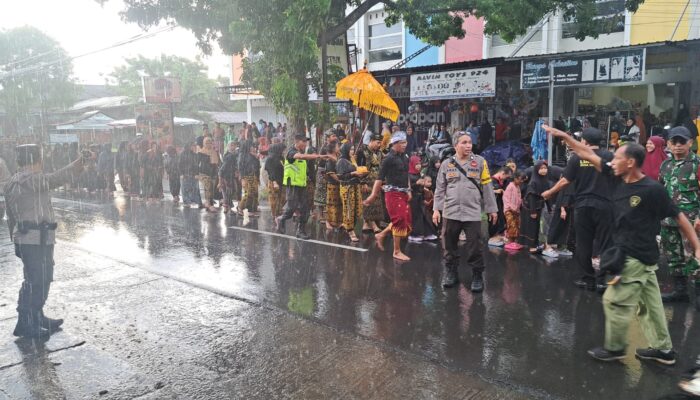 Tradisi Nyongkolan di Lombok Barat: Meriah dan Aman Berkat Pengamanan Polisi
