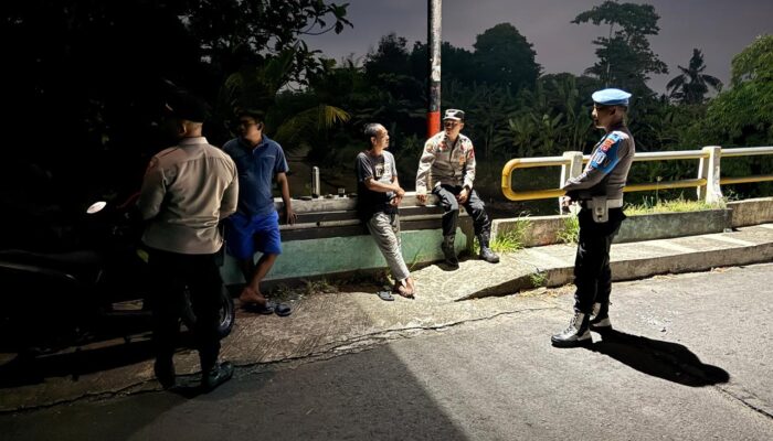 Polsek Kediri Intensifkan Patroli Blue Light di Titik Rawan Perbatasan