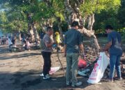 Personel Polres Bima Kota Ikuti Apel Siaga dan Gotong Royong Bersih Pantai di Taman Ni’u