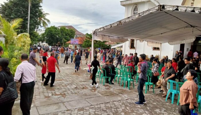 Ibadah Pra Paskah di Gereja St Antonius Berjalan Khidmat