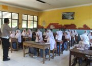 Polsek Sape Gelar Penyuluhan Hukum Bertema Tertib Berlalu Lintas dan Bahaya Kenakalan Remaja di SMAN 2 Sape