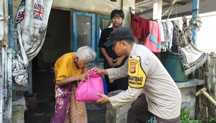 Polsek Batulayar Salurkan Bantuan Gizi Lewat Program ‘Nutrisi Mantap’