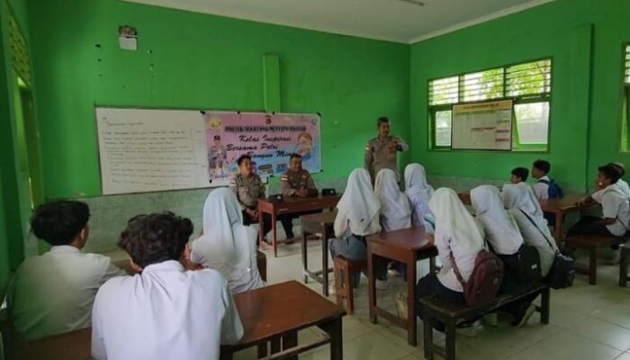 Polsek Sekotong Edukasi Santri Soal Narkoba, Bullying, dan Pernikahan Dini