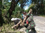 TNI-Polri dan Warga Cendi Manik Kompak Jaga Kebersihan Lingkungan
