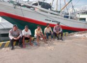 Konsep OtomPolsek Kawasan Pelabuhan Laut Bima Gelar Jumat Curhat, Serap Aspirasi Buruh dan Penumpangatis