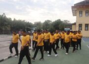 Personel Polres Bima Kota Laksanakan Olahraga Pagi Rutin Jaga Kebugaran dan Kekompakan