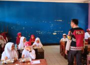 Polsek Bayan Kawal Program Makan Bergizi Gratis di SDN 1 Anyar