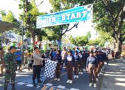 Personel Polsek Bayan Laksanakan Pengamanan Gerak Jalan Tingkat SMP se-Kecamatan Bayan