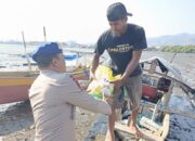 Polres Bima Kota Tebar Kebaikan, Bantu Warga Nelayan dan Kurang Mampu