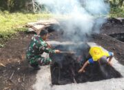 UMKM Arang Kayu, Babinsa Dorong Ekonomi Desa