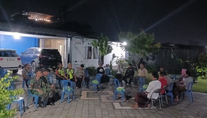 Forkopimcam Ampenan Gelar Patroli Antisipasi Pasca Aksi Massa