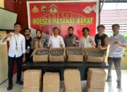 Team Opsnal Polsek Rasana’e Barat Amankan Ratusan Botol Miras Jelang Perayaan Natal 2025 dan Tahun Baru 2026