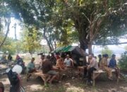 Laksanakan Jumat Curhat, Kanit Binmas Polsek Asakota Ajak Warga Songgela Jaga Kamtibmas