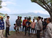 Waspadai Cuaca Buruk, Sat Binmas Polres Bima Kota Sambangi Nelayan di Pantai Lawata