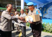 Jelang Lebaran, Kapolri Salurkan Tali Asih dan Sembako kepada Personel Polri